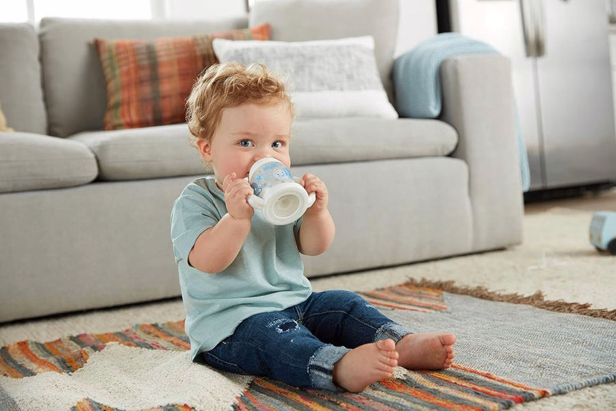 NUK Trinklernbecher, 148 ml, 1 Stück, ab 6 Monaten – BPA-frei, auslaufsicherer Trinklernbecher: Baby